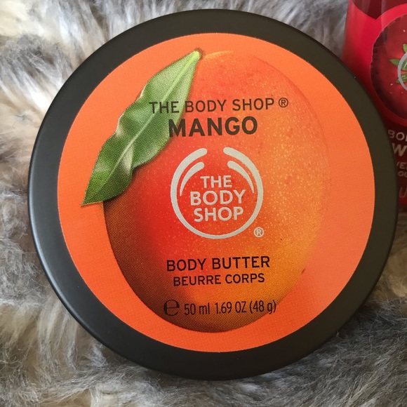 The Body Shop Mango & Strawberry Gift Set - Picture 2 of 6